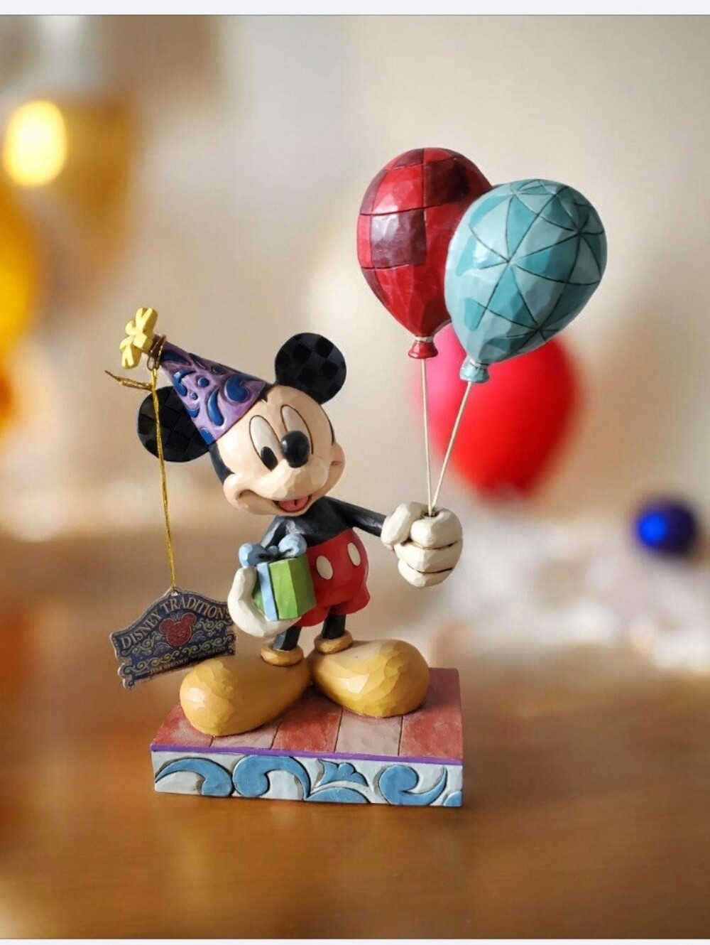Mickey Mouse Cheerful Celebration Figurine - Picture 16 of 16